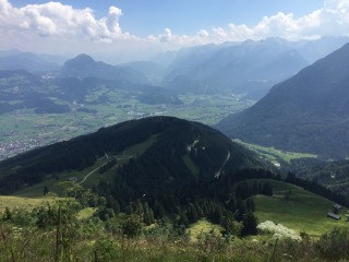 Ausblick von der Roßfeld-Panoramastraße nach Österreich